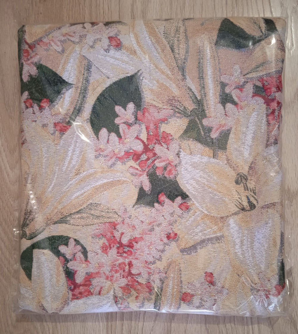 Покрывало гобеленовое Лилии евро (240х200)