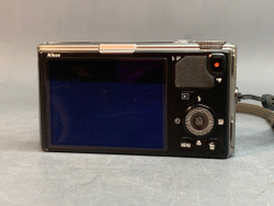 Nikon Coolpix S9500 работоспособность неизвестна.