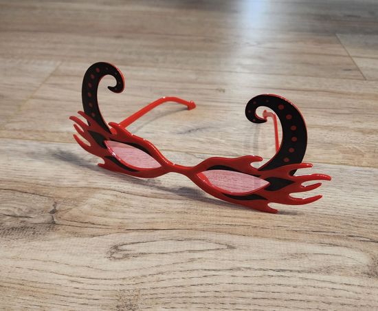 Очки Черт жёлтые с зелёным