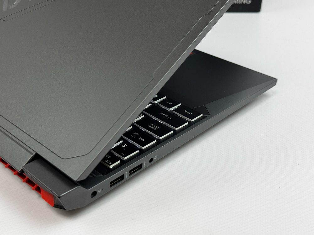 Игровой ноутбук Thunderobot I9-13900H / RTX 4060 / 16GB / 512GB / 2.5K / 165HZ / Win 11 / Русско-Английская клавиатура