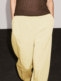 Massimo Dutti Костюмные брюки с защипами, лимонно-желтый