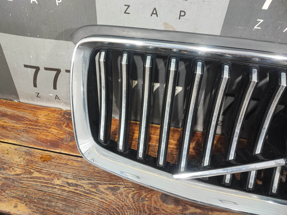 Решетка радиатора Volvo XC90 2 19-нв Б/У Оригинал 31698385