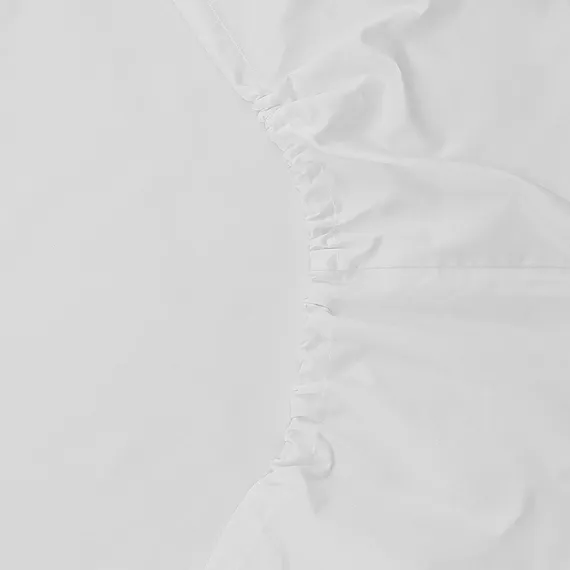 Простыня на резинке из плотного сатина белого цвета из коллекции essential, 160х200х30 см