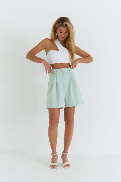 Шорты с защипами мятного цвета