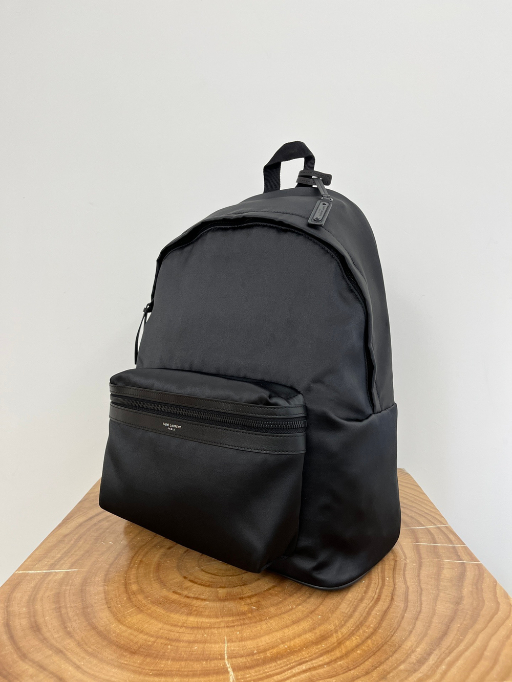 ГОРОДСКОЙ РЮКЗАК, ГЛАДКАЯ КОЖА И НЕЙЛОН