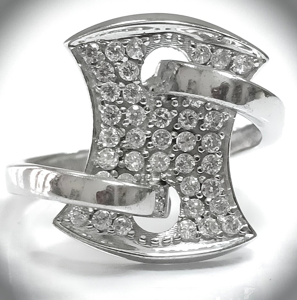 Ювелирное кольцо Эстерелла