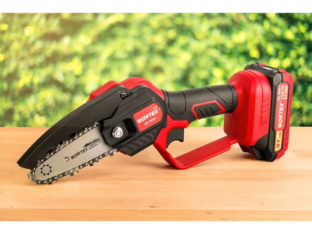 Аккуммуляторная мини-пила WORTEX LX CEC 2518-1 в чемемодане ALL1 XLT с акб и з/у SET 18В, 4"