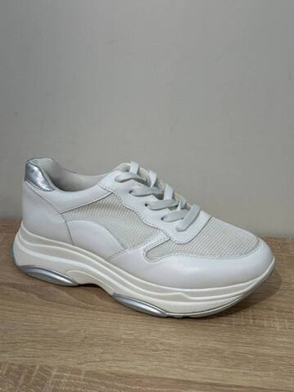 Кроссовки из эко кожи