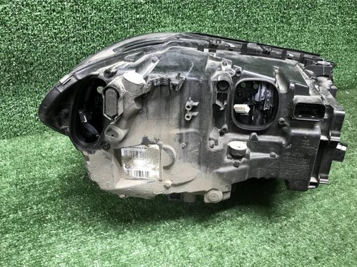 Битая Фара левая BMW X3 G01 (17-21) Adaptive LED
