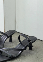 Босоножки // Nata // Black