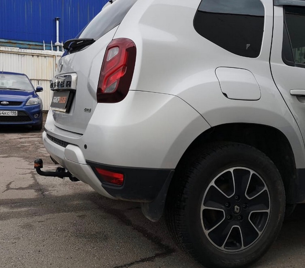 Фаркоп AvtoS для RENAULT DUSTER (2011-) с универсальной электрикой Smart(блок) и сертификатом в комплекте, арт.(RN 13+smart)