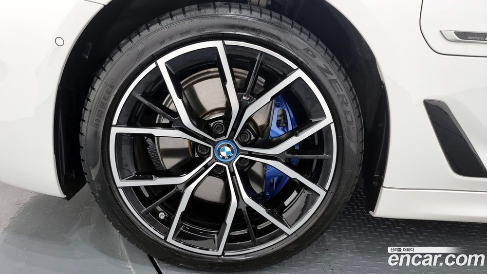 BMW 5 Series (G30) 530e M Sports (06.2023)