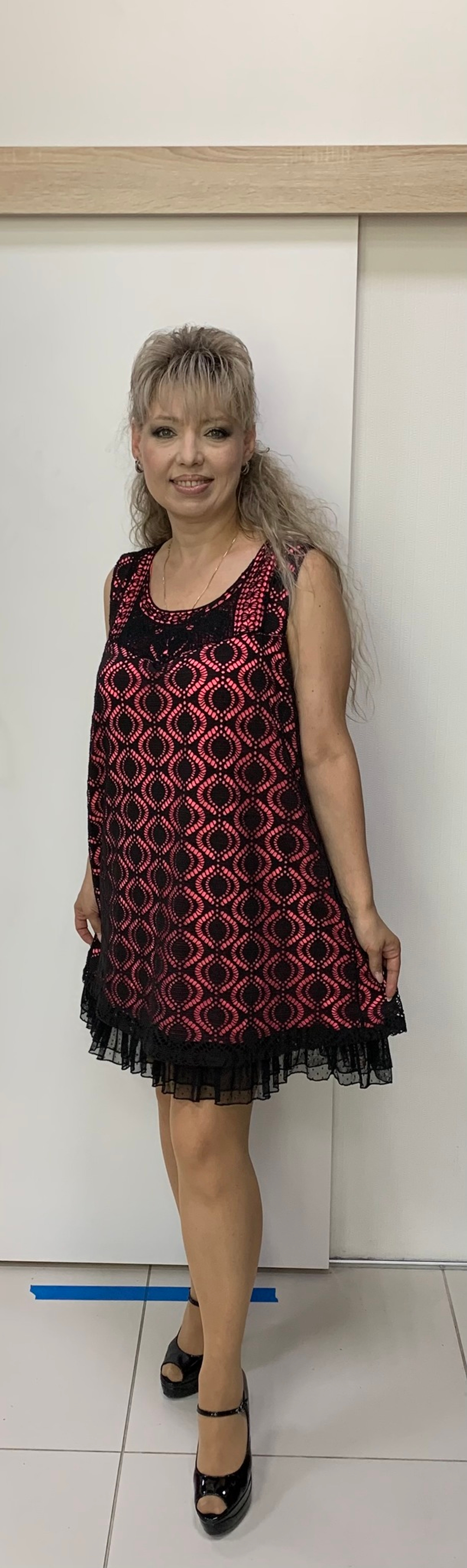 Короткое платье-туника розово-черное