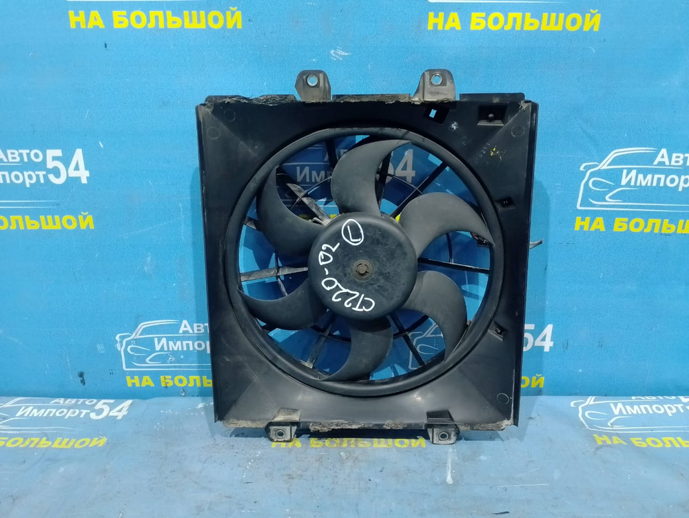 Диффузор радиатора двигателя TOYOTA AVENSIS 1999