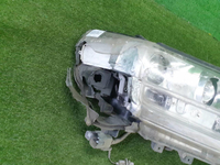 Битая Фара правая Toyota Land Cruiser 200 (2015-2021) LED
