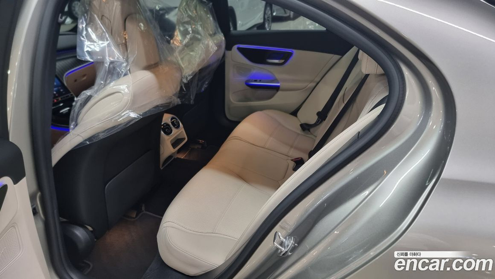 Mercedes-Benz C-Class W206 C300 4MATIC Avangarde (02.2023)