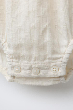 ZARA БОДИ С КОНТРАСТНОЙ ВЫШИВКОЙ, ВАНИЛЬНЫЙ