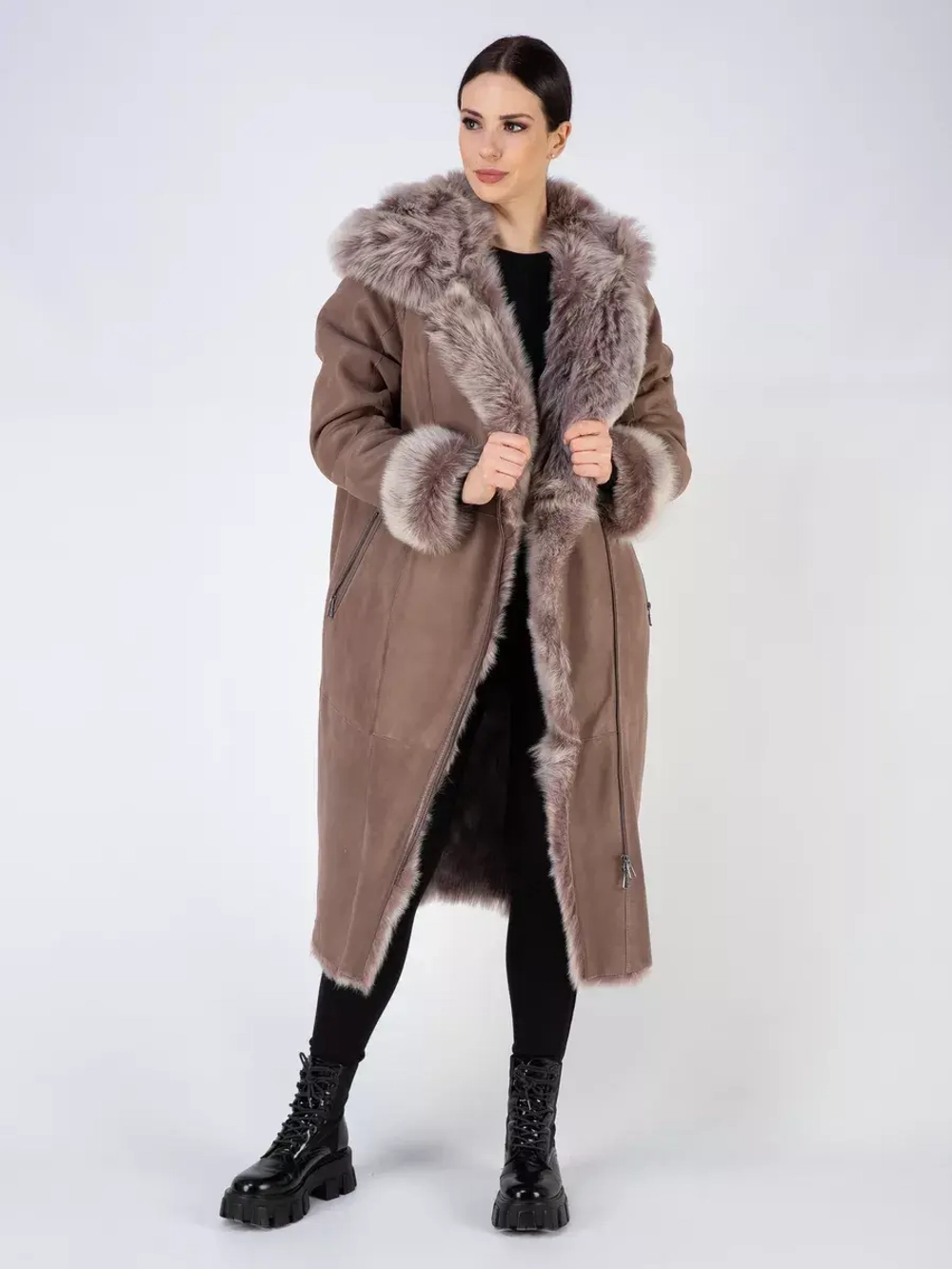 Дубленка зима натуральная с капюшоном длинная