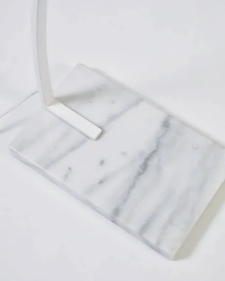 Торшер Juhe 210 см с отделкой из ясеня и мрамора