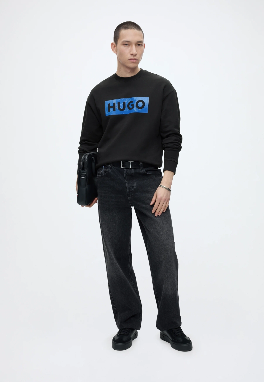 Свитшот Hugo - black