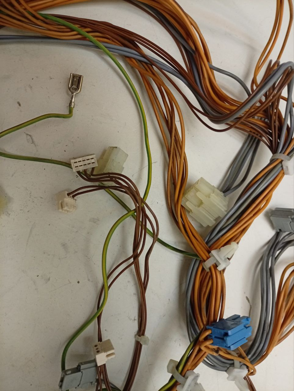 кт22 Проводка (комплект проводов) для стиральных машин Bosch WFXI2840EU б/у