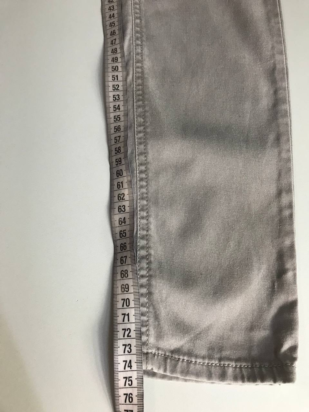 Джинсы Benetton практичные, визуально на 44 размер