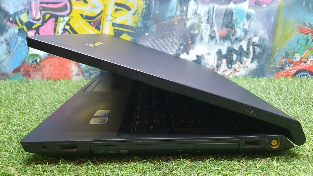 Ноутбук Lenovo Pentium/4Gb