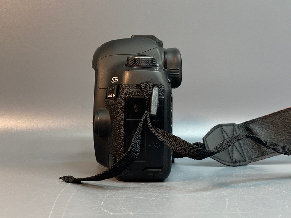 Canon EOS 5D Mark IV 65.000 кадров