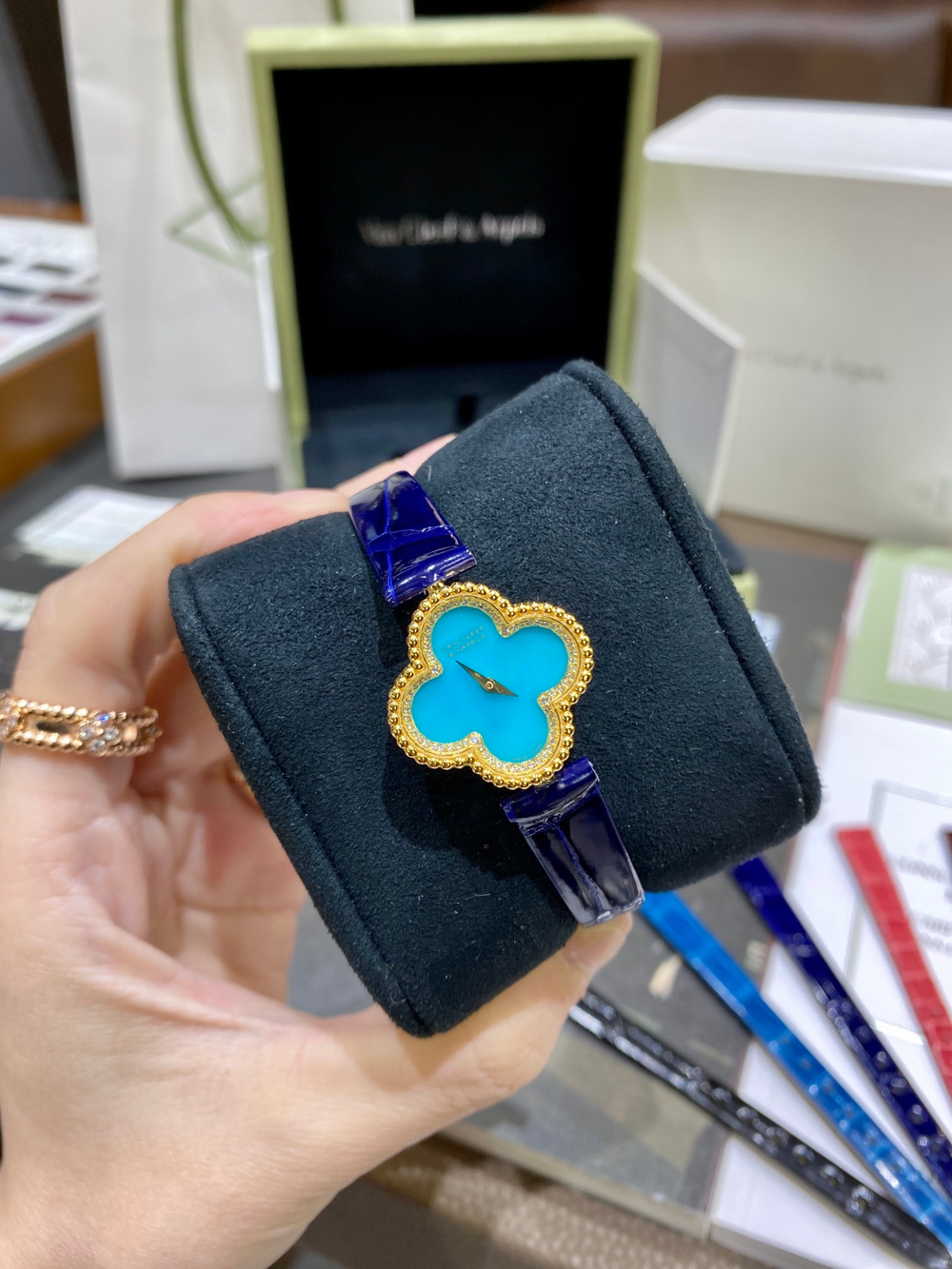 VCA Sweet Alhambra Watch