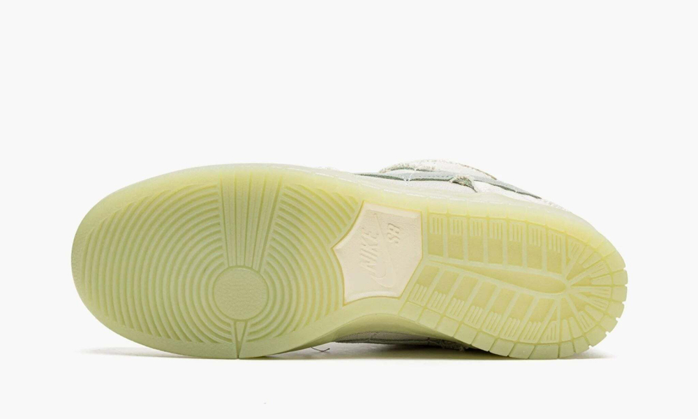 Nike SB Dunk Low "Mummy"