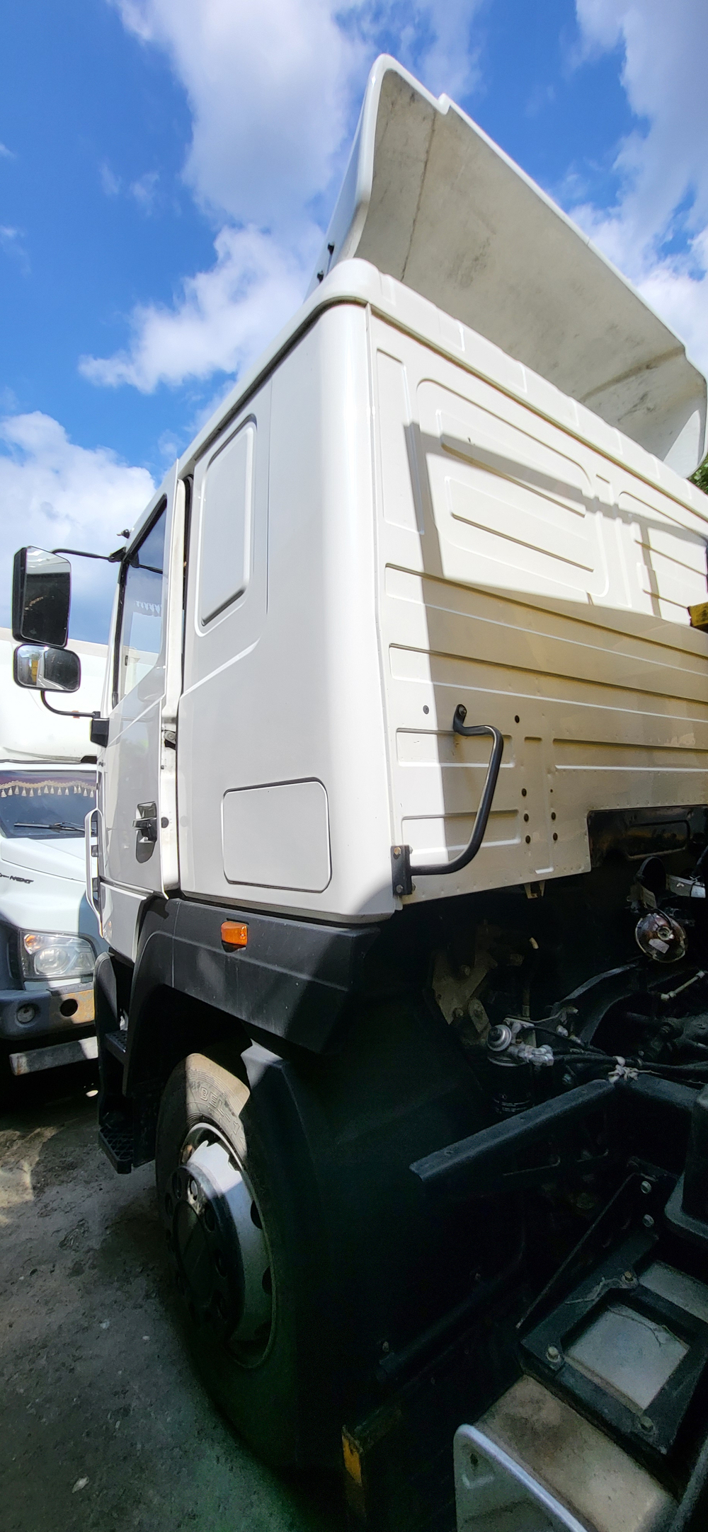 МАЗ 5440 4x2 Седельный тягач 5440С5-8580-031 (Дизельный, 6,7 л, 328 л.с., МТ)