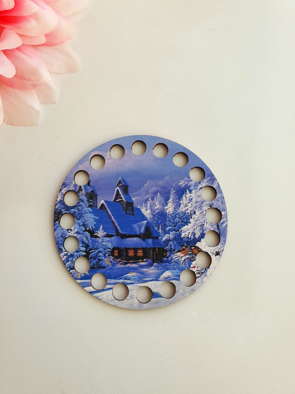 Wooden circle 15 cm, drawing Flowers