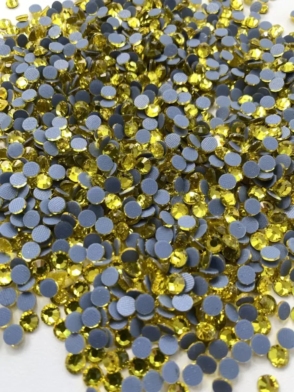 Стразы термоклеевые стекло ss20 Citrine
