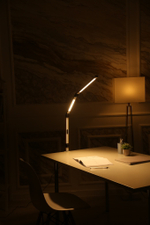 Светильник FRIENDME бестеневой настольный на струбцине светодиодный No.1 белый с двойным источником света. Яркость - 1000 lum. 12W.