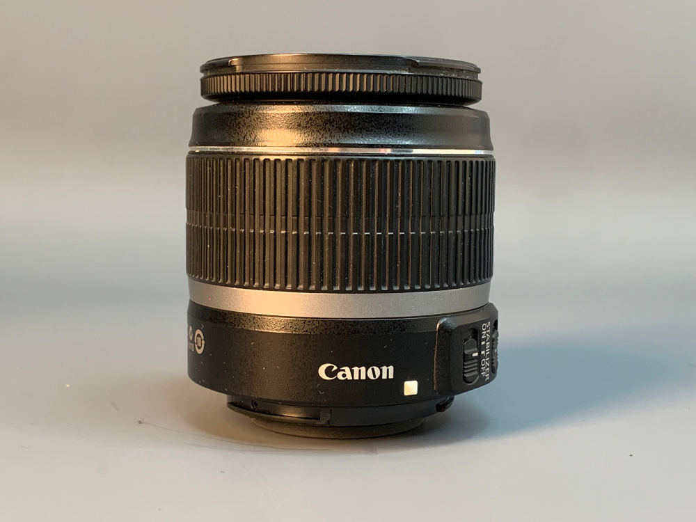 Canon 18-55mm 3.5-5.6 IS, нерабочий