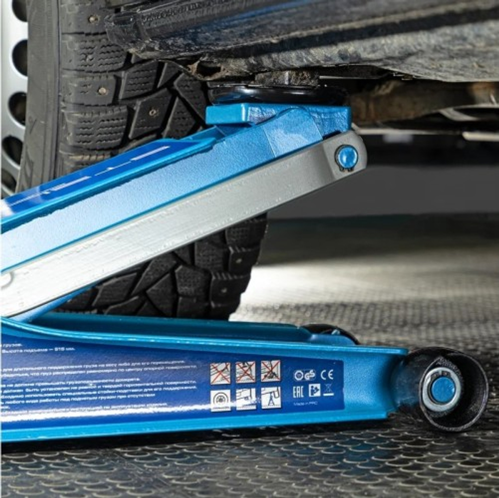 Домкрат подкатной STELS LOW PROFILE QUICK LIFT быстрый подъем (3,0 т - 75/515 мм) 51136 51136
