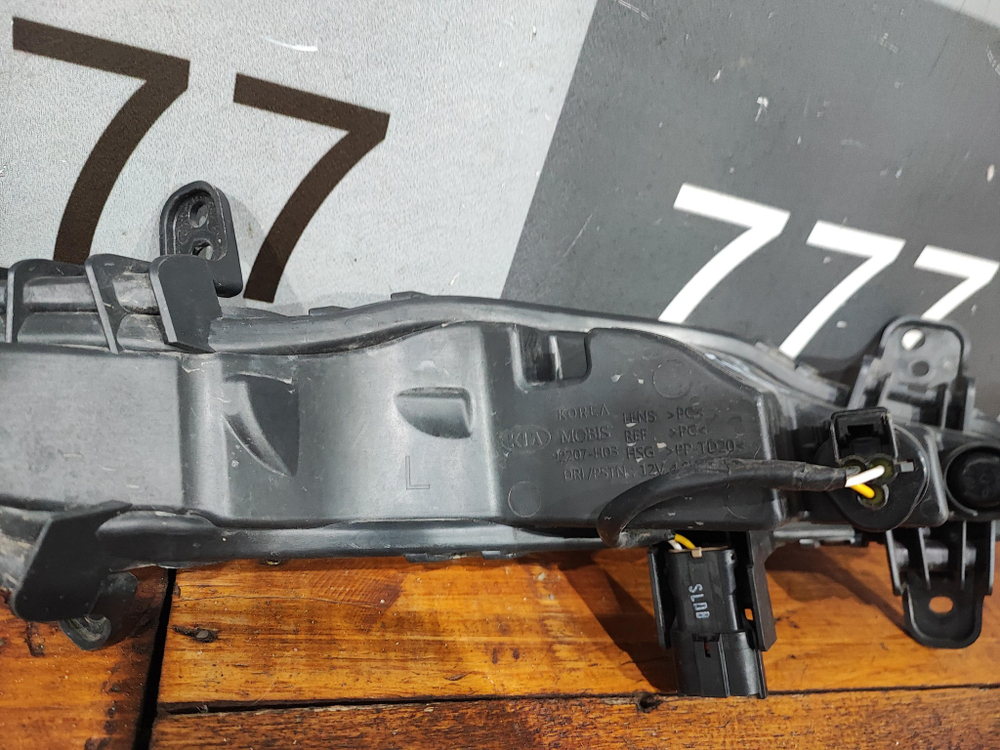 Дхо левый Kia Rio 4 X-Line 17-20 Оригинал целая 92207H0300