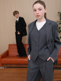 Жилет классический графитового цвета unisex