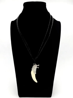 Амулет подвеска оберег Волчий Клык Зуб Волка талисман на шею