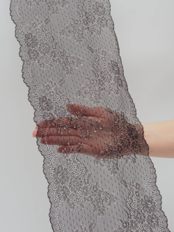 Эластичное кружево черное с бежевой ниткой ширина 19 см