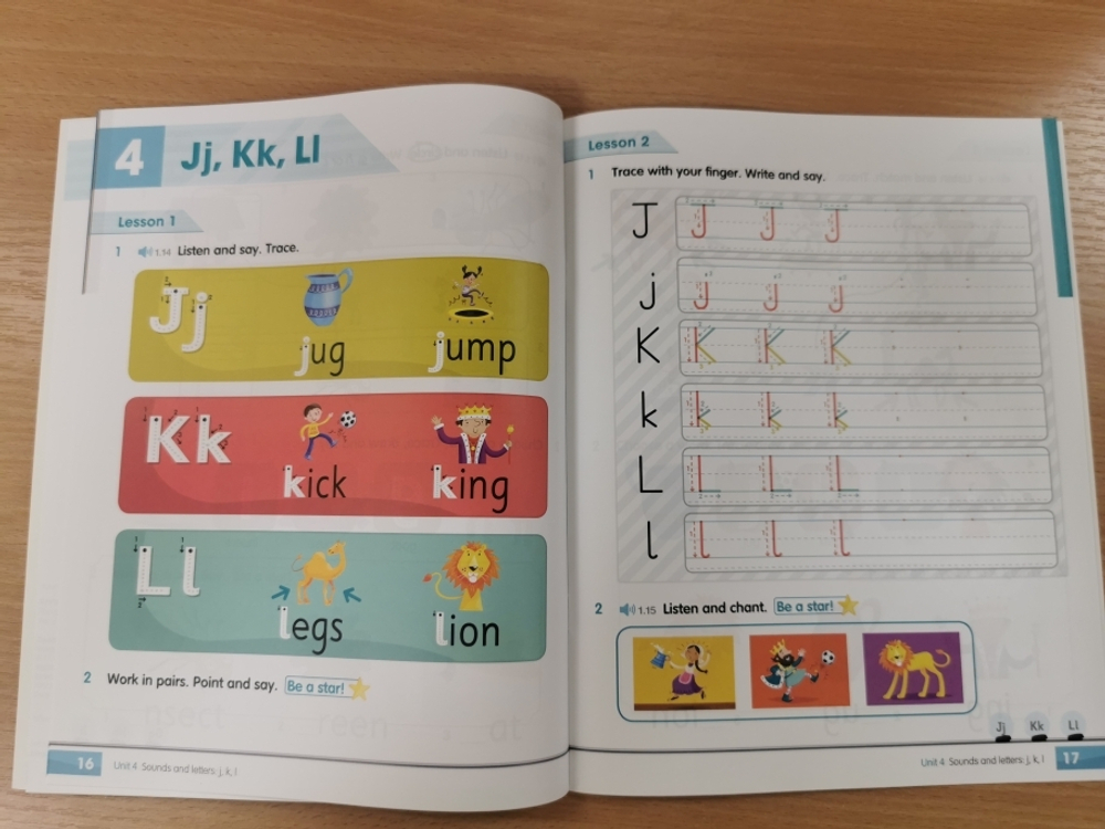 Academy Stars Starter Alphabet Book + eBook