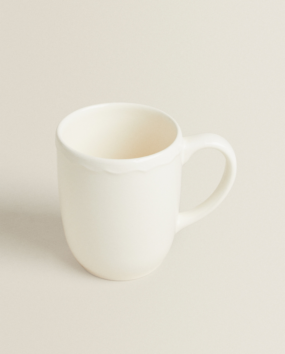 ZARA HOME ГЛИНЯНАЯ КРУЖКА С РЕЛЬЕФНЫМ КРАЕМ