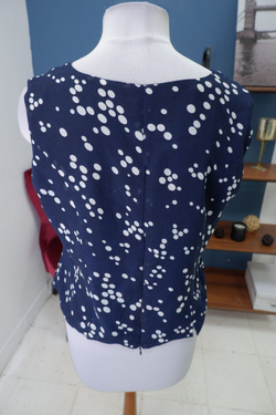 Блузка с коротким рукавом нежная 46 размер