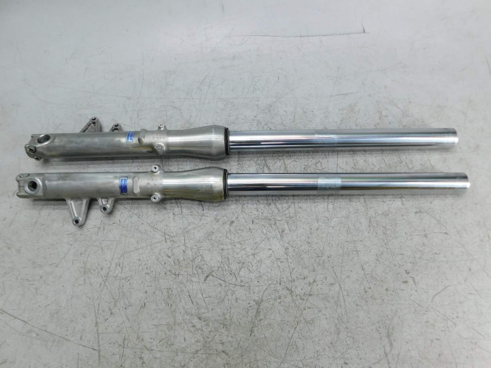 Перья вилки Honda X4 LD
