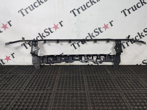 Кронштейн бампера переднего 2023г