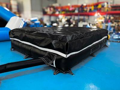 Надувная подушка «Полёт» для приземлений и отработки трюков, 4,1×3,3×0,9 м