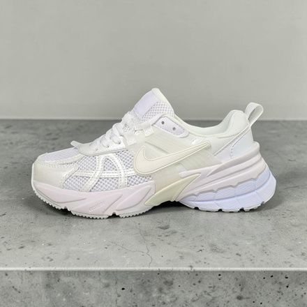 Nike V2K Runtekk • White