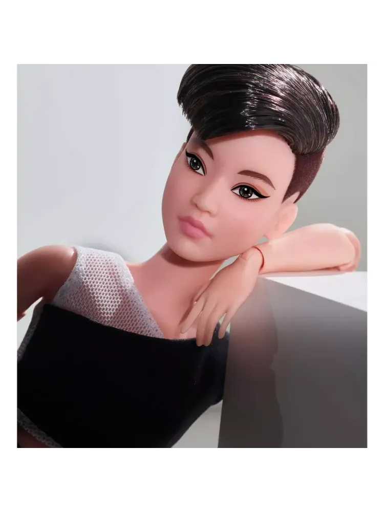 Кукла Барби Looks брюнетка GXB29