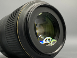 Nikon 105mm 2.8G IF-ED AF-S VR Micro-Nikkor