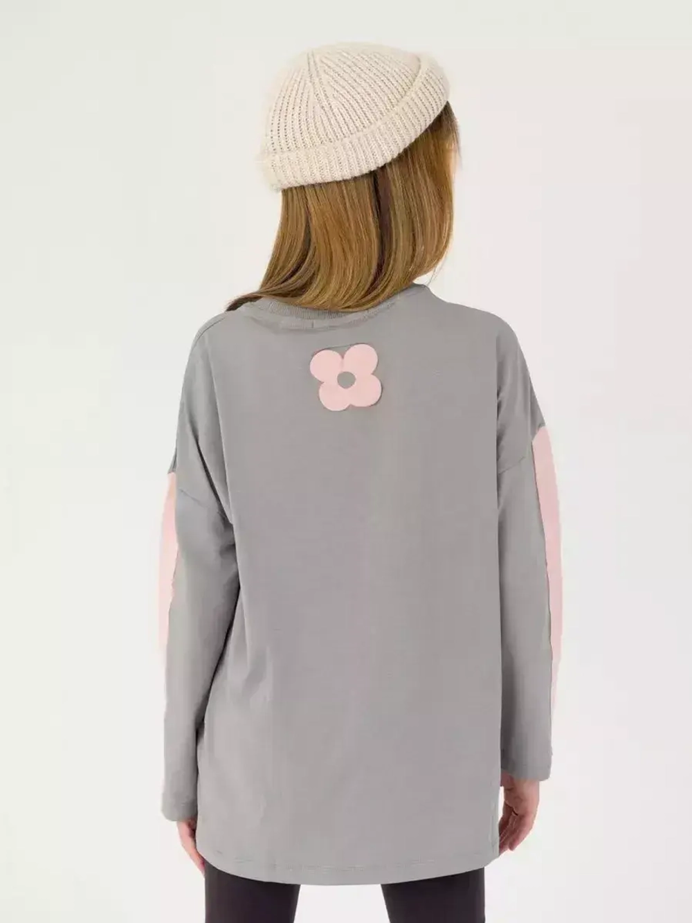 Лонгслив для девочки оверсайз с принтом